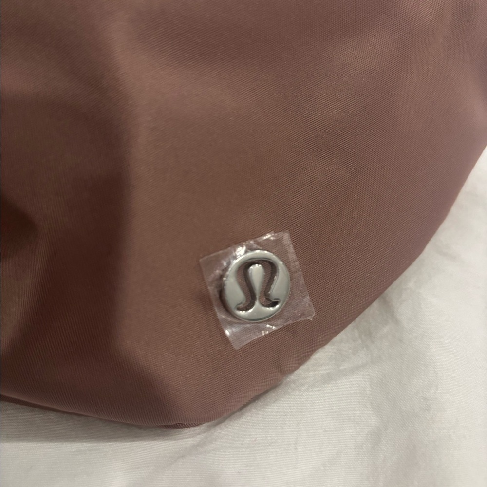 Lululemon City Adventurer Belt Bag 2.5L Crossbody Mauve Brand New With Tags - Picture 2 of 14